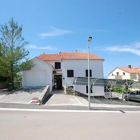 Apartament Lovric *