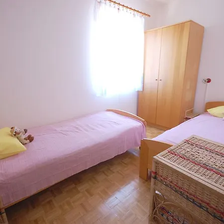Apartment Lovric Njivice